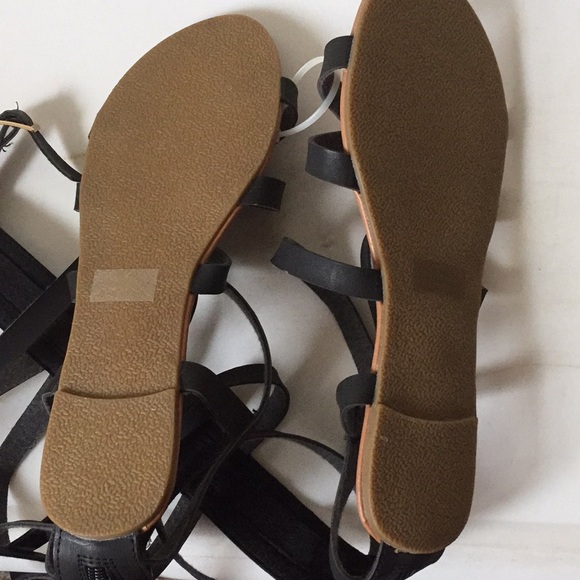 Black strapped tall gladiator - Picture 2 of 4